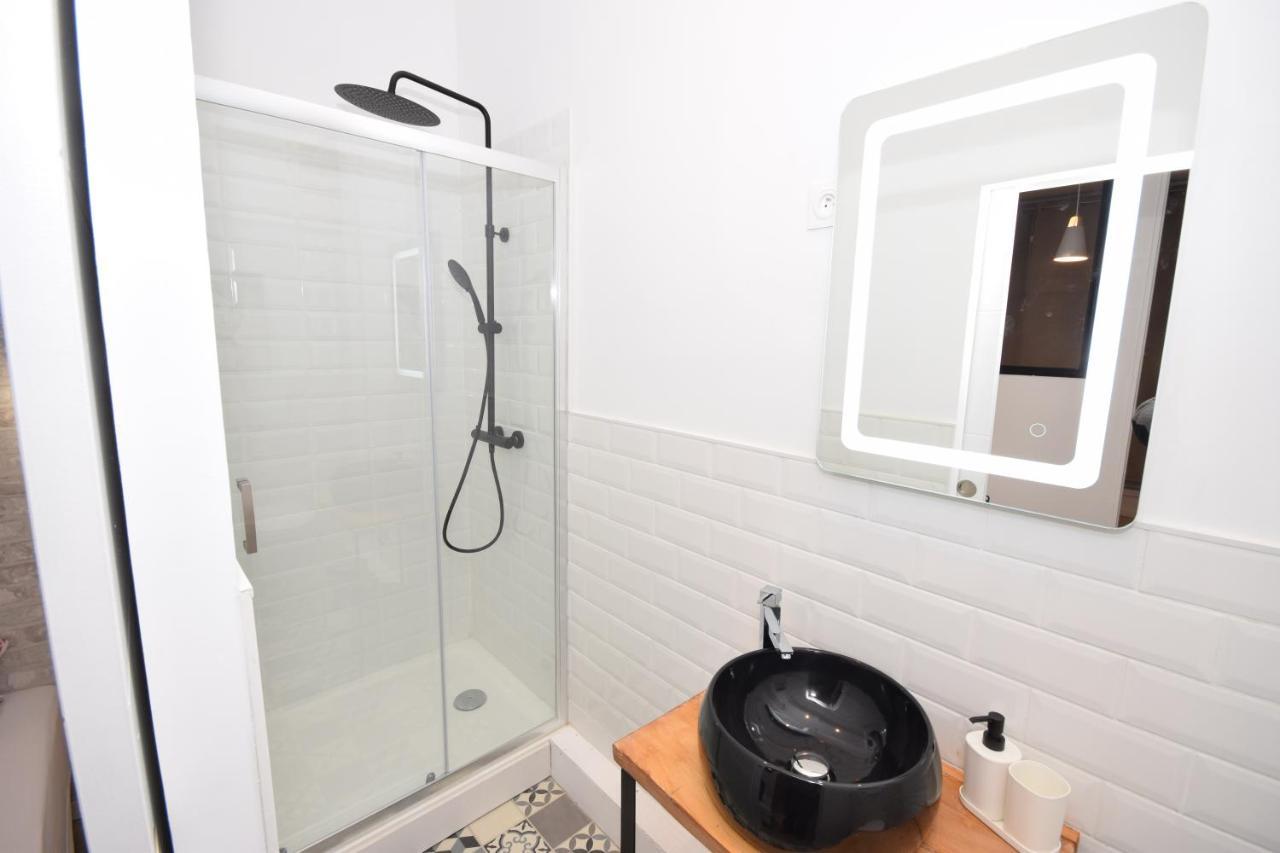 Chic Appart Design - Hyper Centre - Tramway - Free Wifi - Lerelaisdodile12 Валенсиен Екстериор снимка