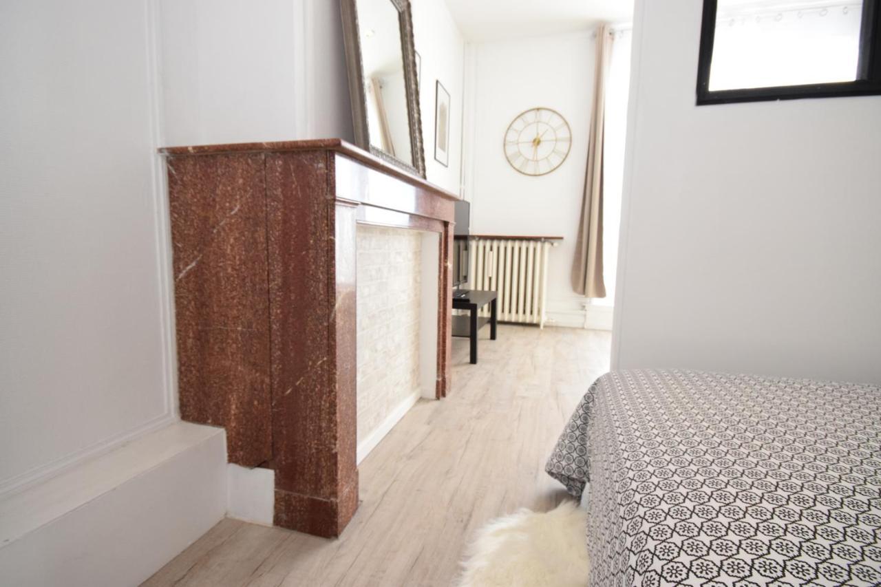 Chic Appart Design - Hyper Centre - Tramway - Free Wifi - Lerelaisdodile12 Валенсиен Екстериор снимка